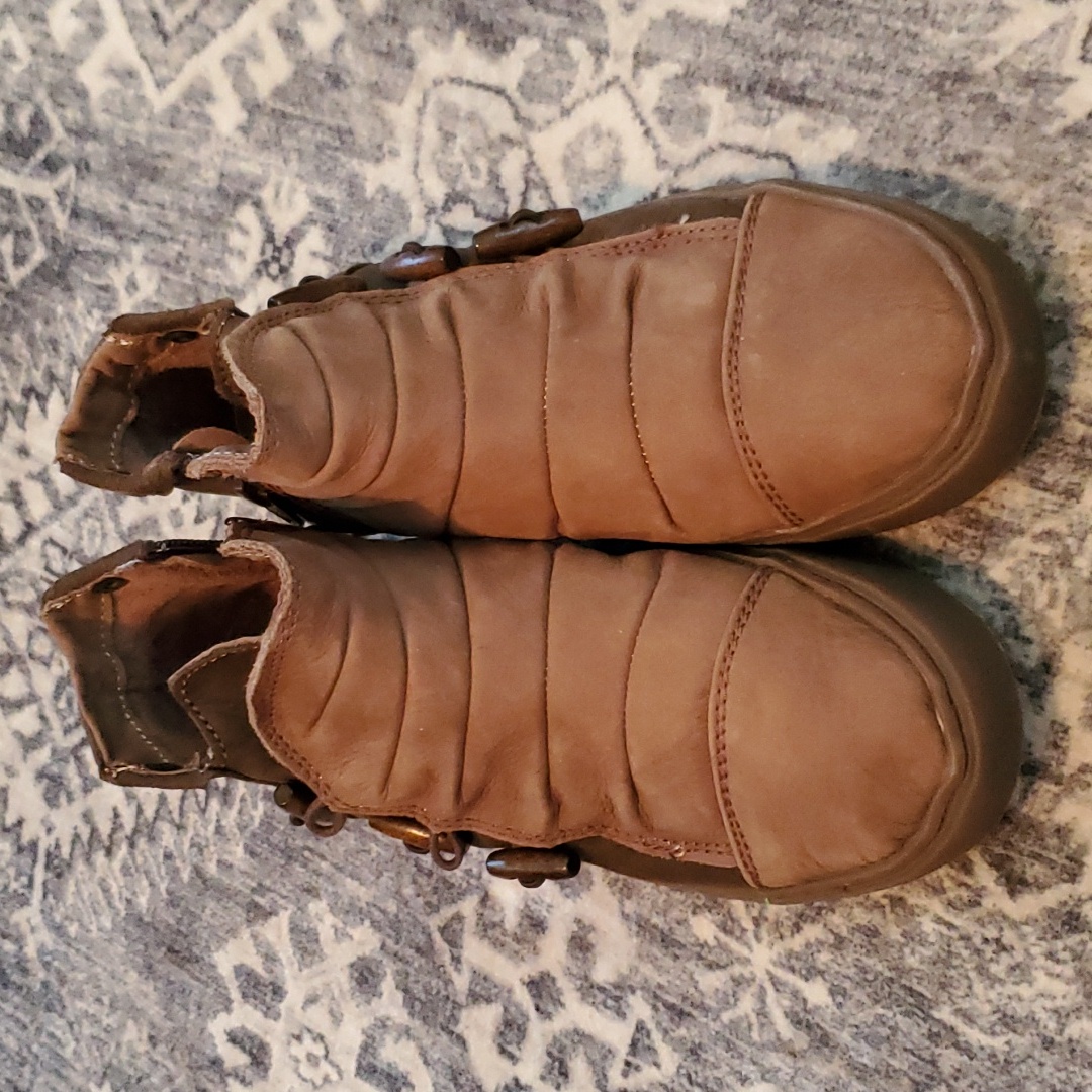 Tredagain Toggle Booties